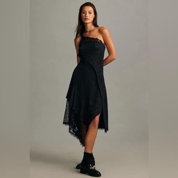 Anthropologie Dresses & Skirts - Anthropologie Asymmetrical Lace Dress